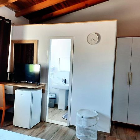 Apartments Alavana Velipoje Ngoại thất bức ảnh