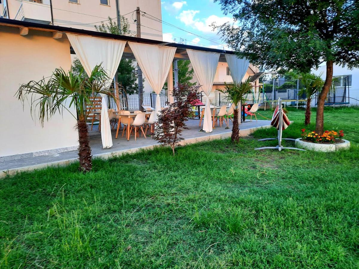 Apartments Alavana Velipoje Ngoại thất bức ảnh