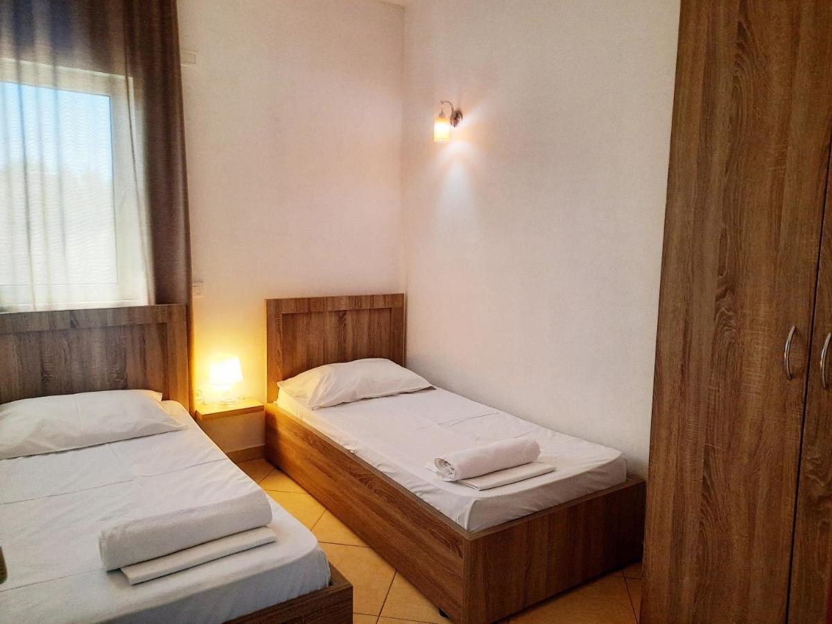 Apartments Alavana Velipoje Ngoại thất bức ảnh